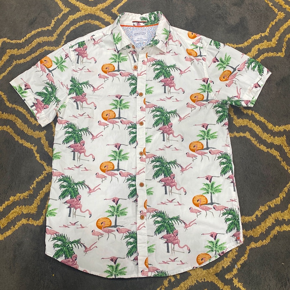 Denim And Flower Pink Flamingo Palm Trees Size Small Slim Short Sleeve Button